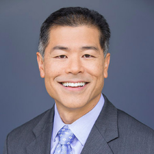 Dr. Mike Miyasaki Headshot (1)